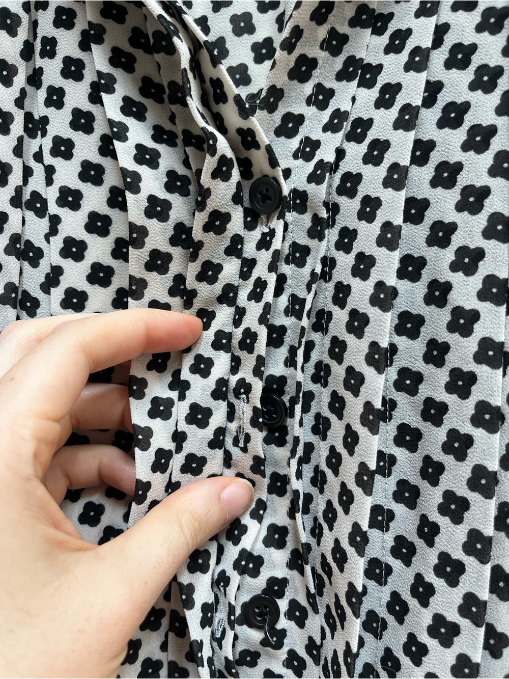 Loft button-up blouse - Picture 4 of 5